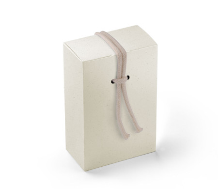 Scatola Regalo in Cartone con Un'Originalissima Chiusura