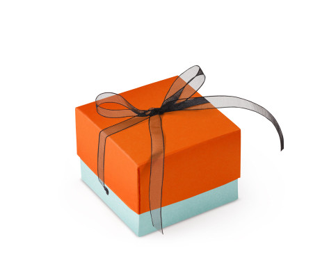 Schöne Geschenkbox mit Deckel und Schleife