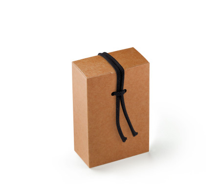 Scatola Regalo in Cartone con Un'Originalissima Chiusura