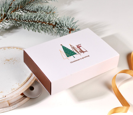 Caja para tarjetas regalo con estampado navideño