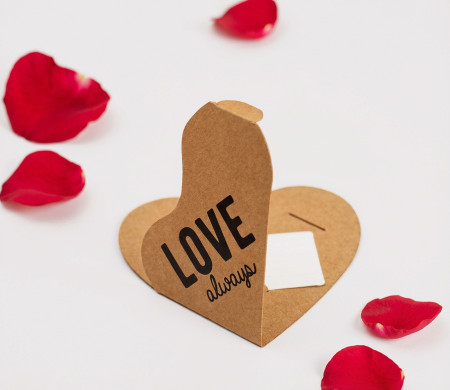 Caja Corazón para Vales o Tarjetas