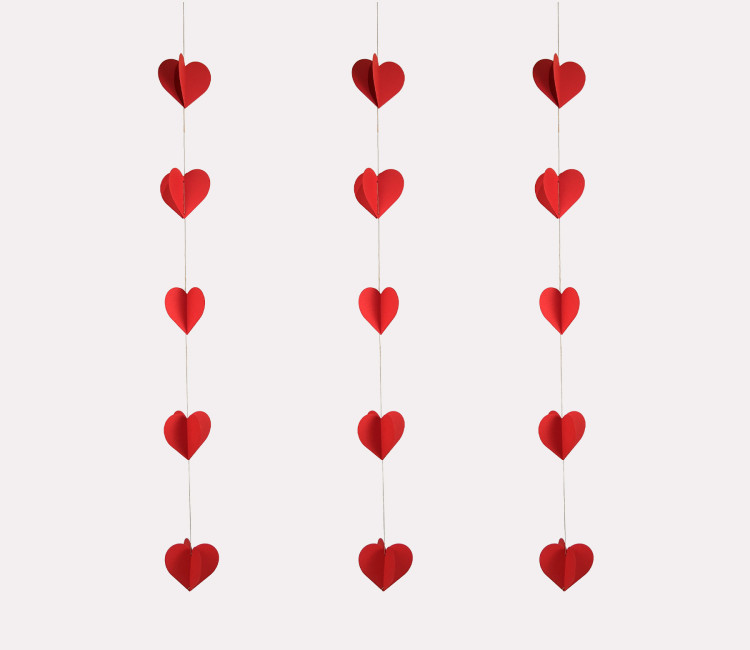 Ghirlanda di cuori San Valentino | Decorazione vetrine retail