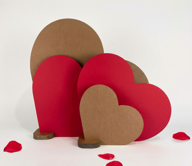 3D Decorative Hearts for Valentine’s Day | Retail Displays