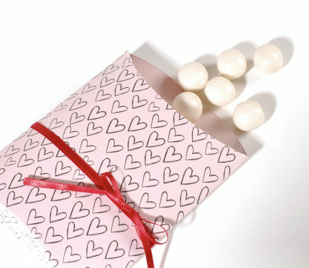 Boxes for direct marketing and samples
