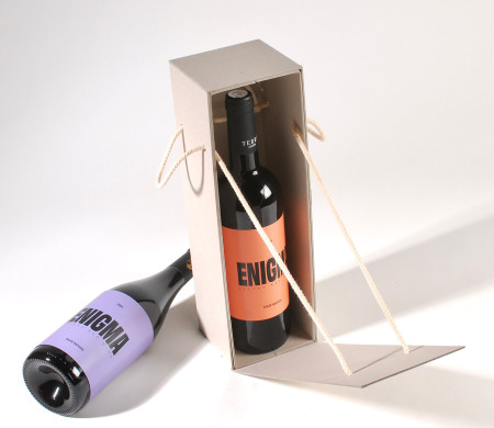 Cardboard box for shipping wine bottles