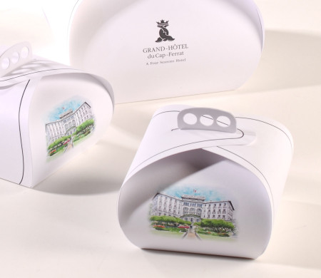 Caja maletín con asa | Packaging regalo para marcas