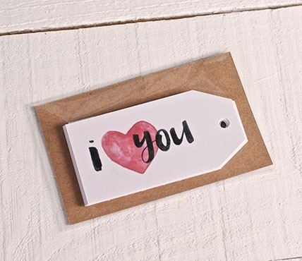 Set of 10 gift labels Love