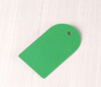 10 Curved Tags