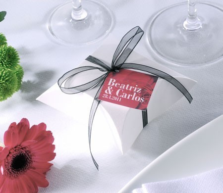 Cajita Blanca para Bodas con Muselina Cajita Blanca para Bodas con Muselina