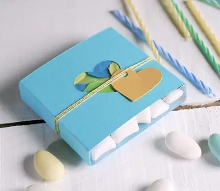 Heart box for brand gifts...