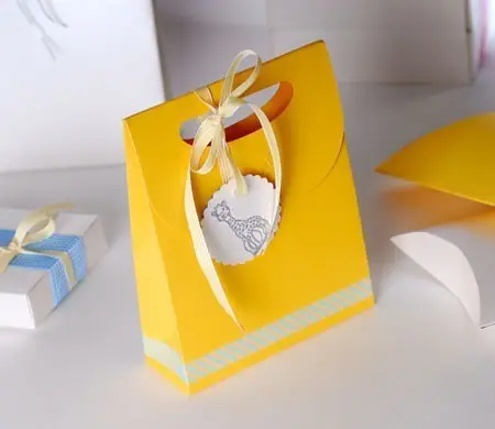 Little gift bag with ribbon...