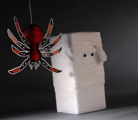 Scatola Regalo per Halloween con Disegno a Forma di Mummia