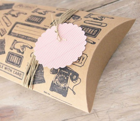 Caja en Kraft con Print Vintage