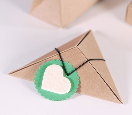 Scatola triangolare regalo | Ispirazione