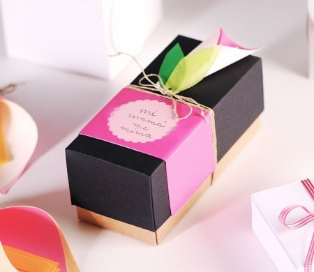 Petite boîte cadeau pour la fête des mères Petite boîte cadeau pour la fête des mères