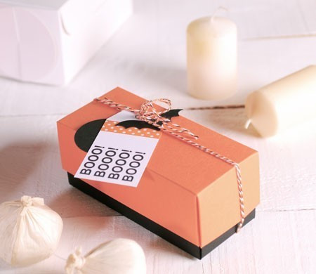 Rectangular gift box with Halloween decoration