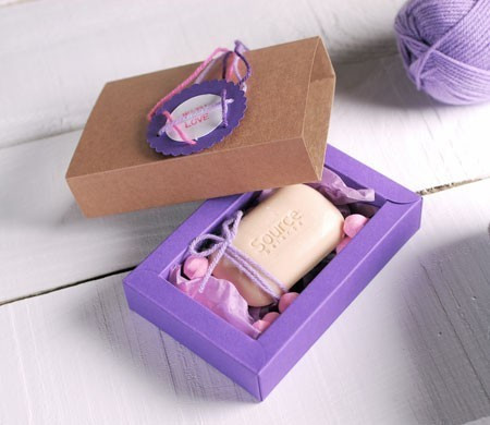 Zweifarbige Geschenkbox Mit Wolle Kre... | SelfPackaging