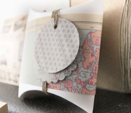 Little box with vintage decoration