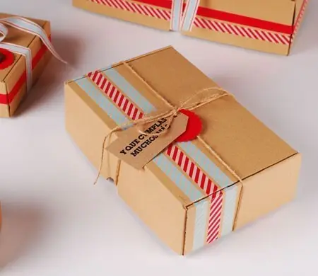 Caja automontable de cartón