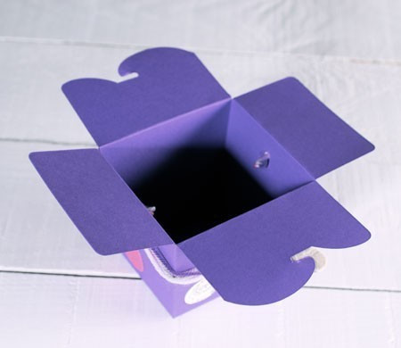 Boîte Cadeau Décorée avec du Fil de Laine