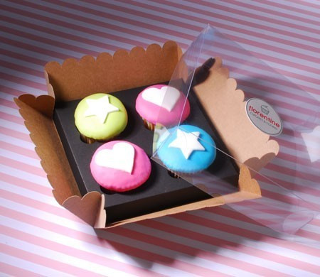 Scatola per quattro cupcake con etichetta