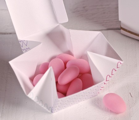 Square gift box with hearts pattern