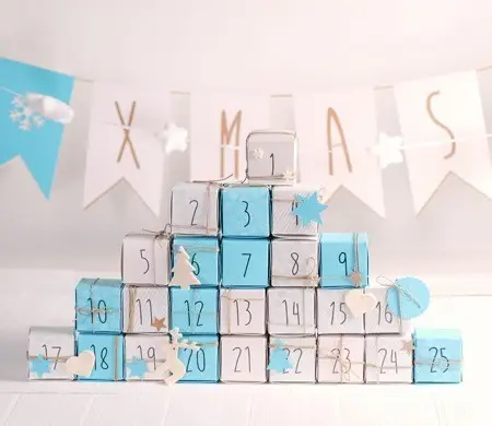 Box to make an advent calendar
