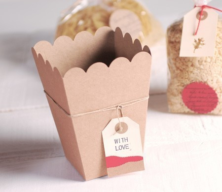 Popcorn box for birthday tables