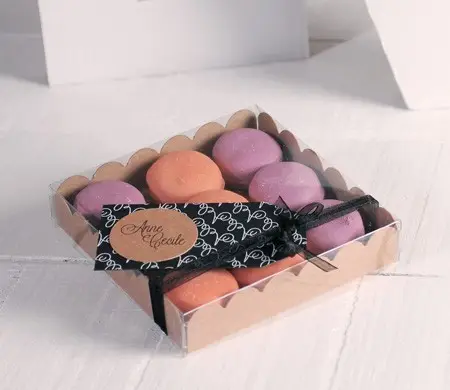 Small box for macarons and...