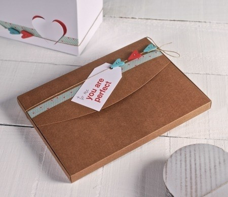 Kraftbox für Fotos und Valentinstagsgeschenke
