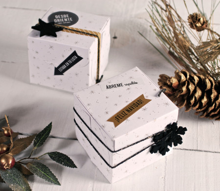 Petite boîte carrée de Noël Petite boîte carrée de Noël