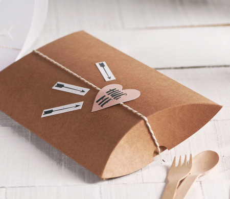 Längliche Geschenkbox für Valentinstag