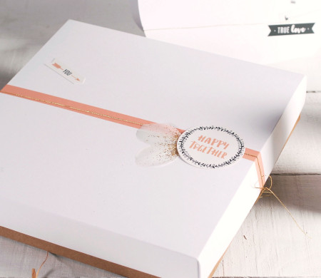 Caja con Tapa Decorada para San Valentín Caja con Tapa Decorada para San Valentín