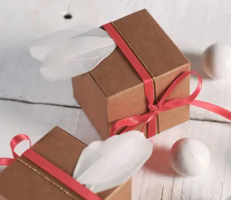 Cajita regalo cuadrada con...