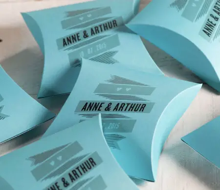 Personalised favour box for...