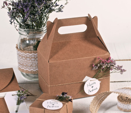 Caja de Picnic Decorada para Bodas o Fiestas Caja de Picnic Decorada para Bodas o Fiestas