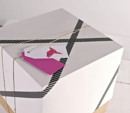 Boîte décorée carrée