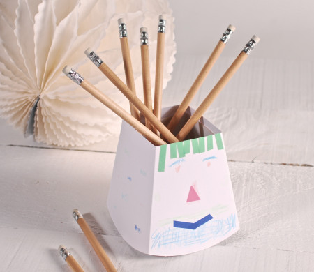 Kids’ pencil holder to decorate | Creative DIY activity