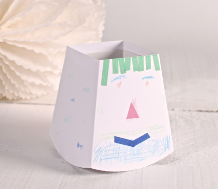 Kids’ pencil holder to decorate | Creative DIY activity