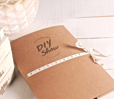 Logo Folder | Packaging for Artisans & Wedding Planners