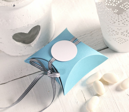 Dekorierte Geschenkbox für Feiern | Event Packaging | SelfPackaging
