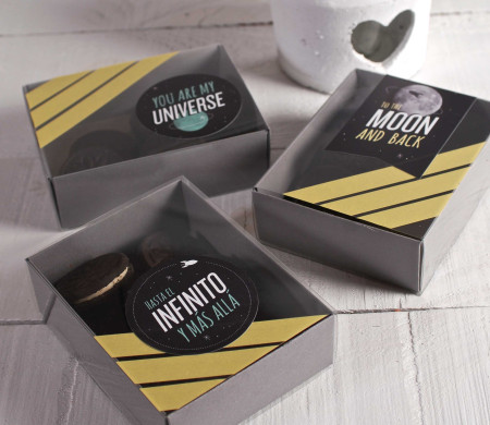 Boîte à Bonbons Décorée avec "Univers" Boîte à Bonbons Décorée avec "Univers"