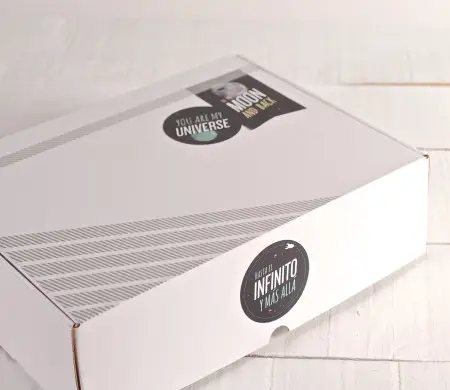 Themed gift box for kids’...