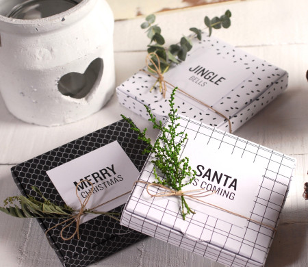 Santa is Coming Flat Box Santa is Coming Flat Box