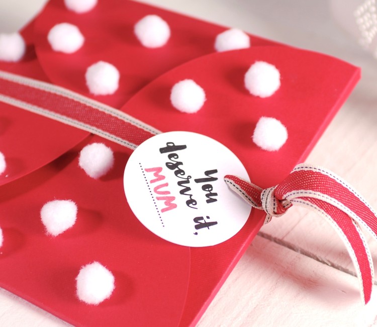 Caja para Invitaciones con Decoración Navideña Caja para Invitaciones con Decoración Navideña