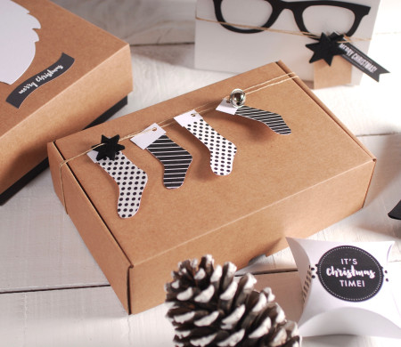 Caja con Calcetines Navideños Caja con Calcetines Navideños