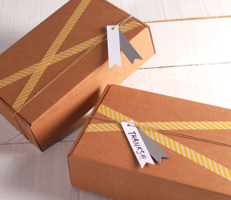 Caja Kraft con Rayas Amarillas ¡Incluye Complementos! Caja Kraft con Rayas Amarillas ¡Incluye Complementos!
