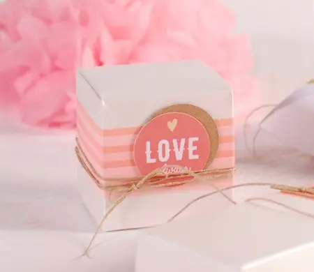 Cajita cuadrada Love