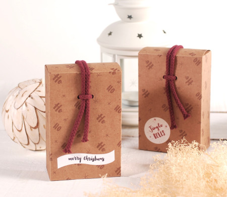 Christmas box with a string
