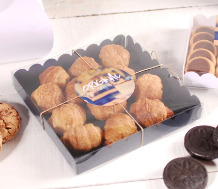 Scatola vetrina per dolci con cordoncino Scatola vetrina per dolci con cordoncino